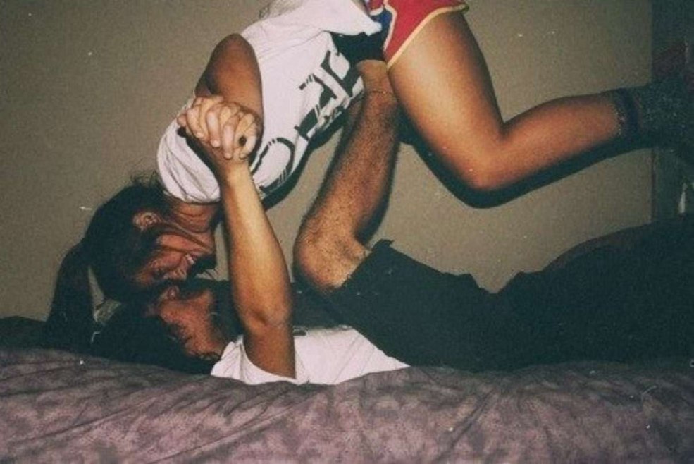 Homme et femme excitées