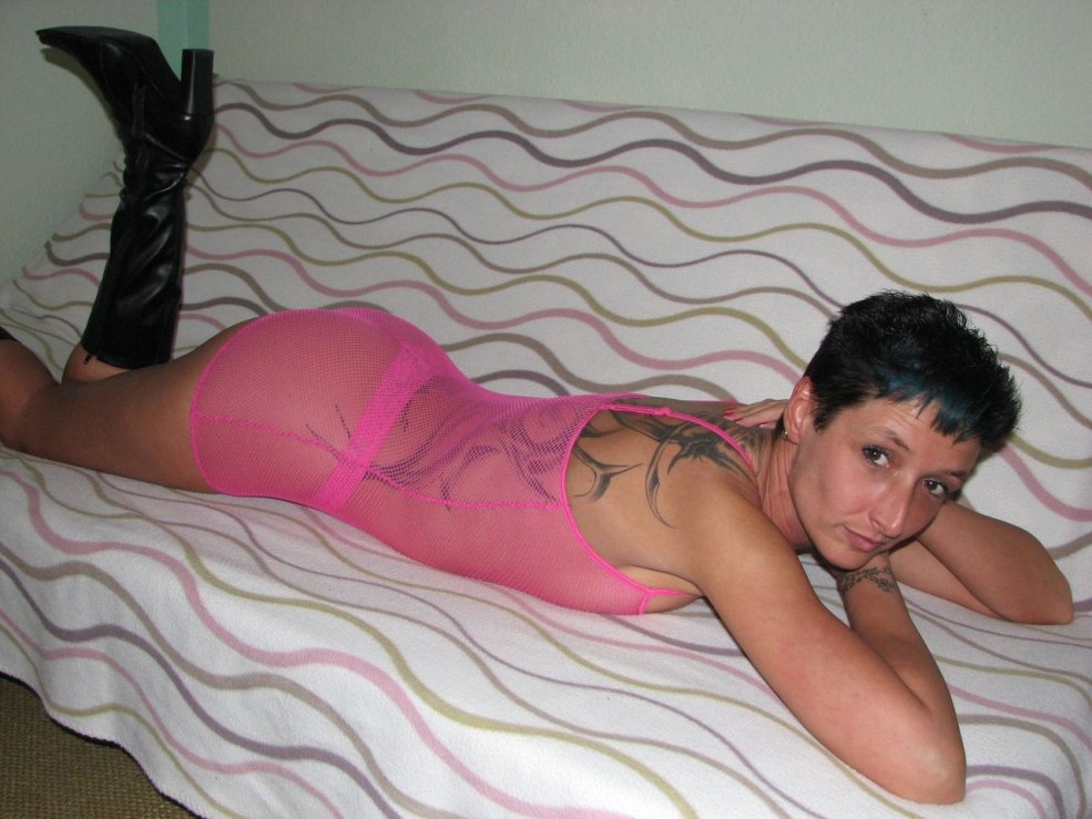 Sexgeschichten - Sehnsgјchtige Hausfrauen