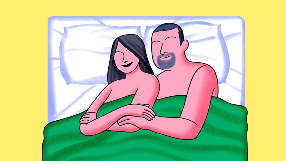 La fille mesure le pénis fait maison