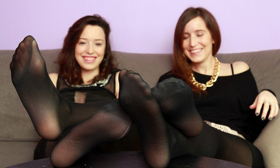 En collants brillants, privé