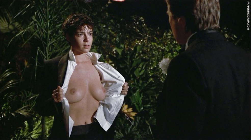 Divine Tripplorn nue instinct de base