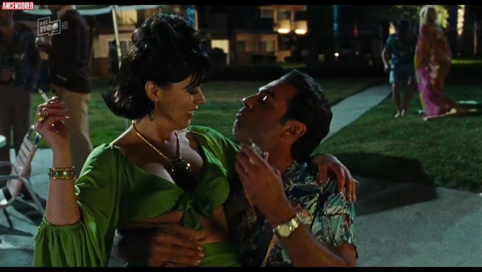 Debi Maizar est chaud