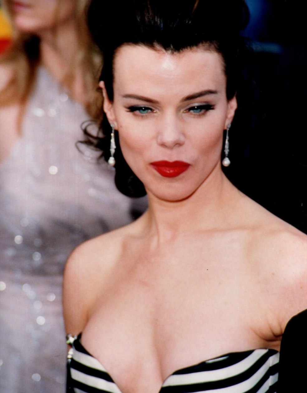 Debi Maizar est chaud