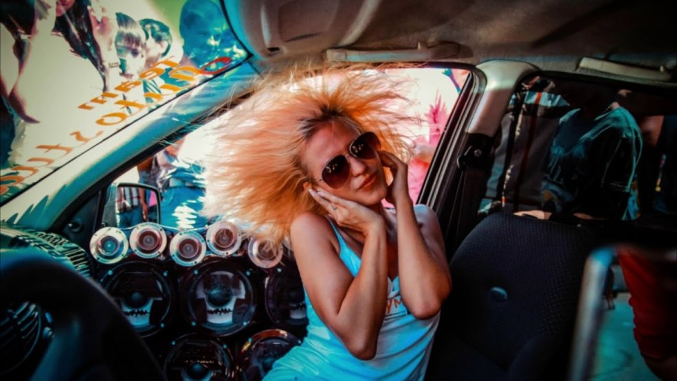 Fille automatique