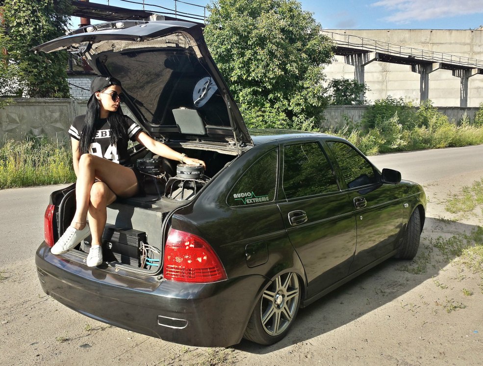 Lada Priora Hatchback Auto -zvuk