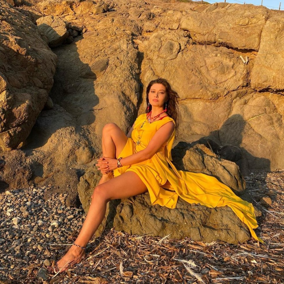 Nurgul Eshilchai - Egreti Gelin 2005