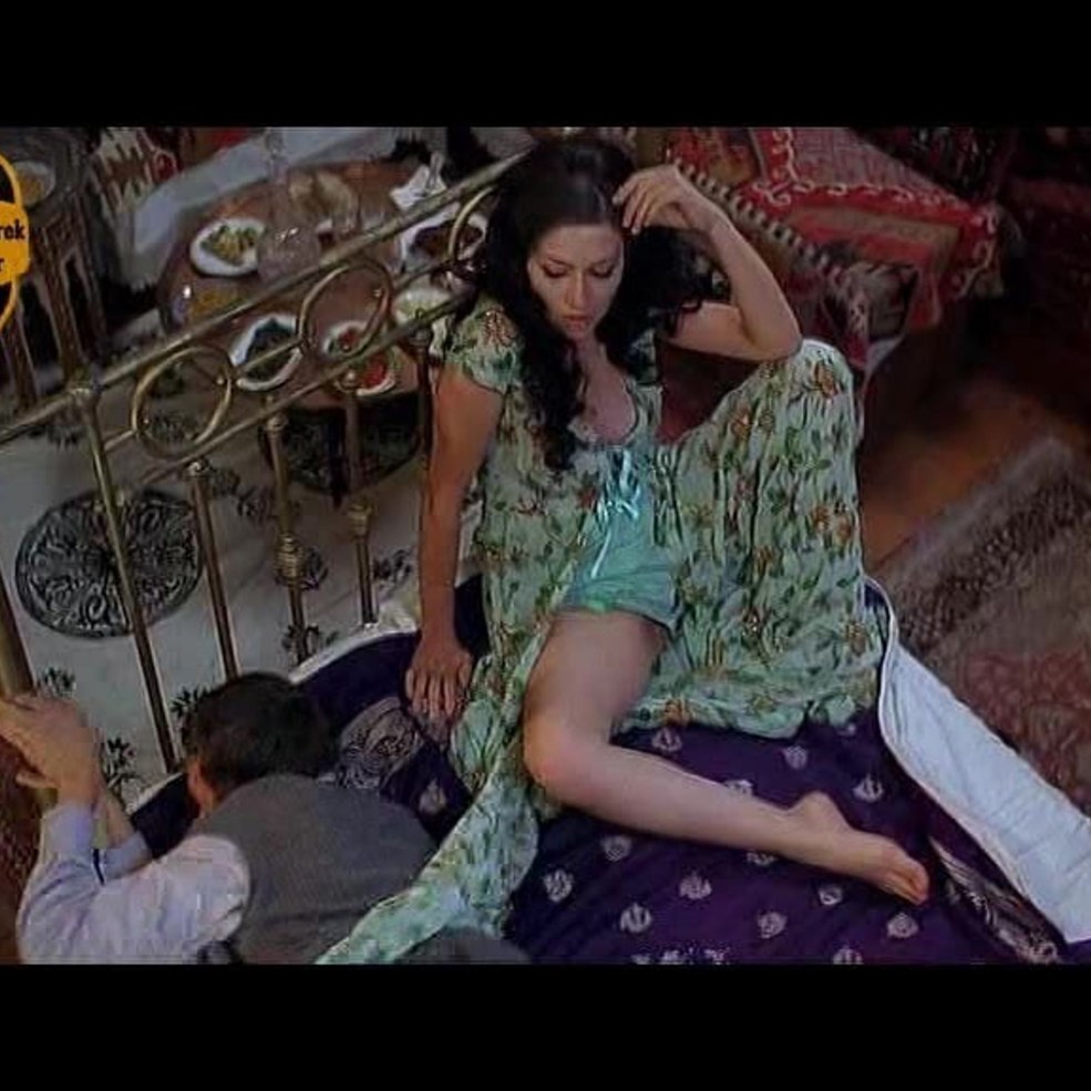 Playboy Carlotta Champagne en bas