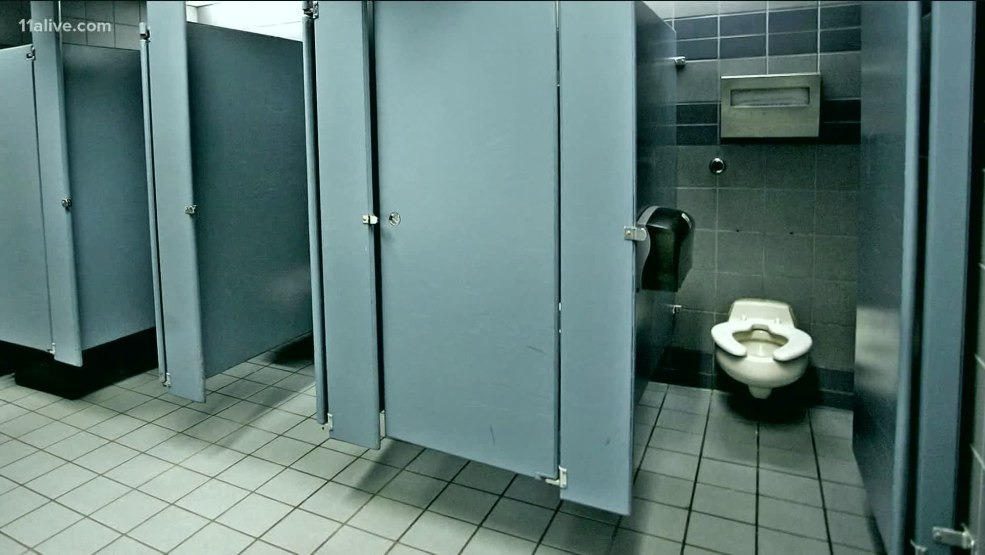 Gifle raide sur le dos