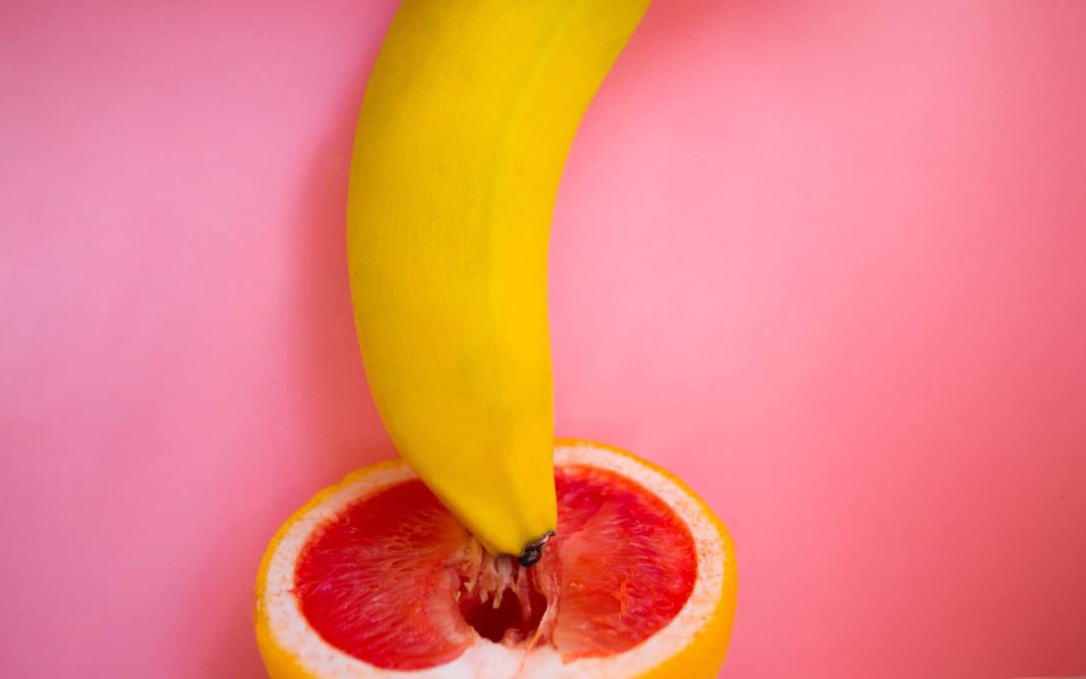 Pomelo avec une banane