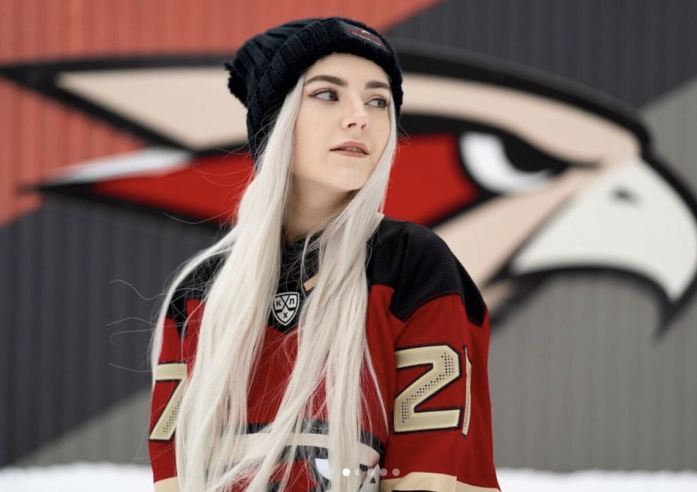 Julia Romanova Eva Elfi