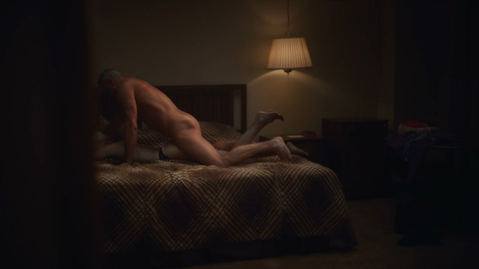 Alexa Demi coffre nu