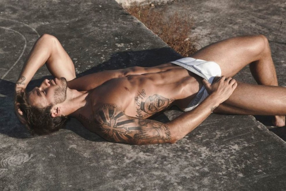 Fesses pompées pour hommes