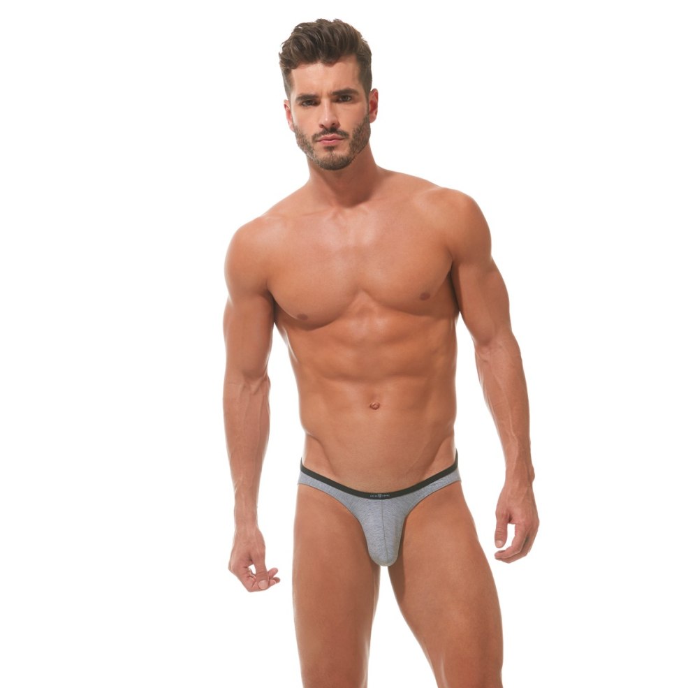 Michael Rattlif Modèle Muscul poilu