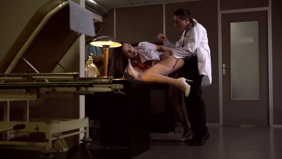 Armee en Déroboue (1992) film porno rétro