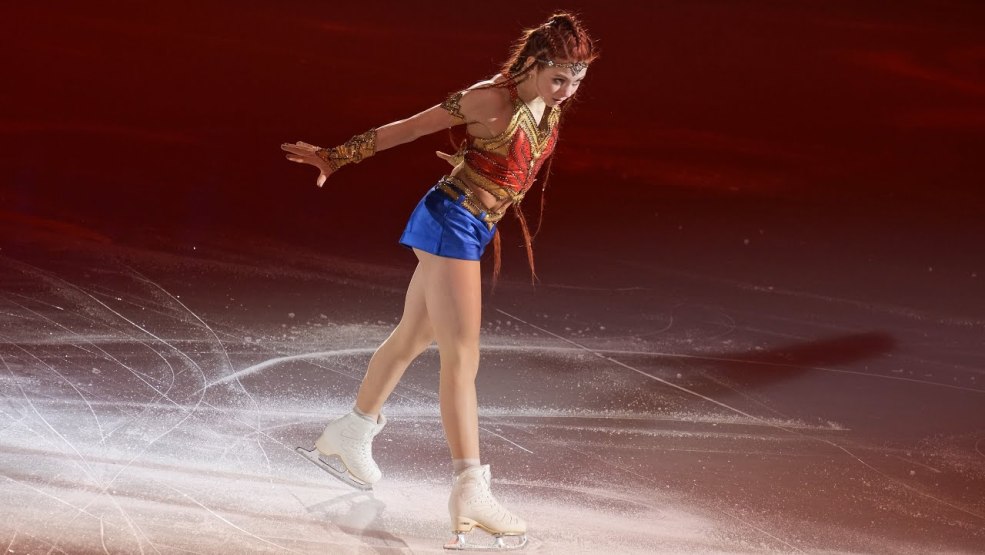 Sasha Trusova Skater 2022 Miracle femme