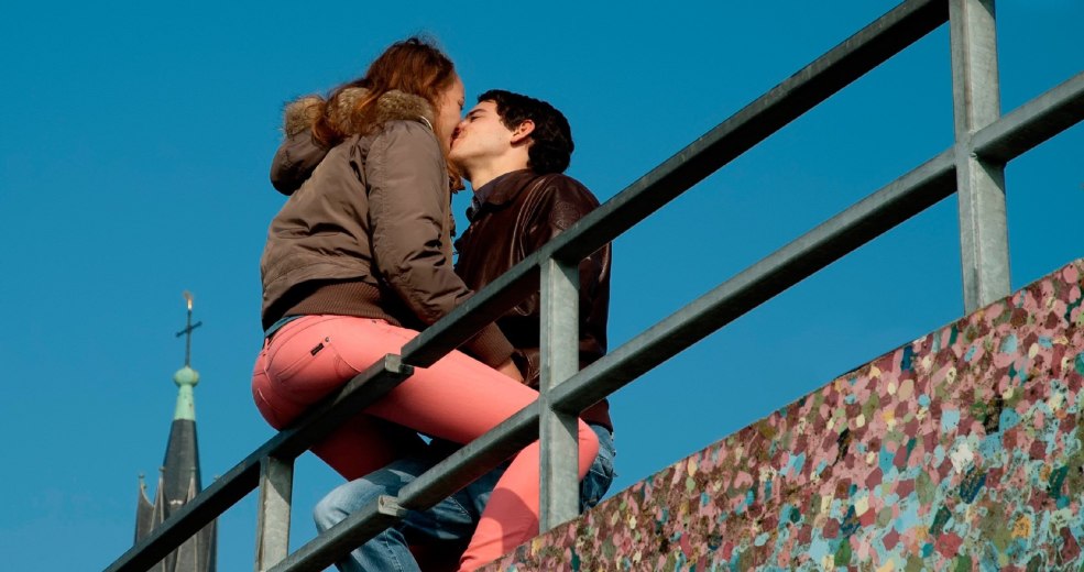 S'embrasser sur le pont