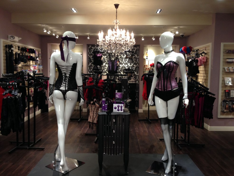 Vue de fille à l'avant et côté