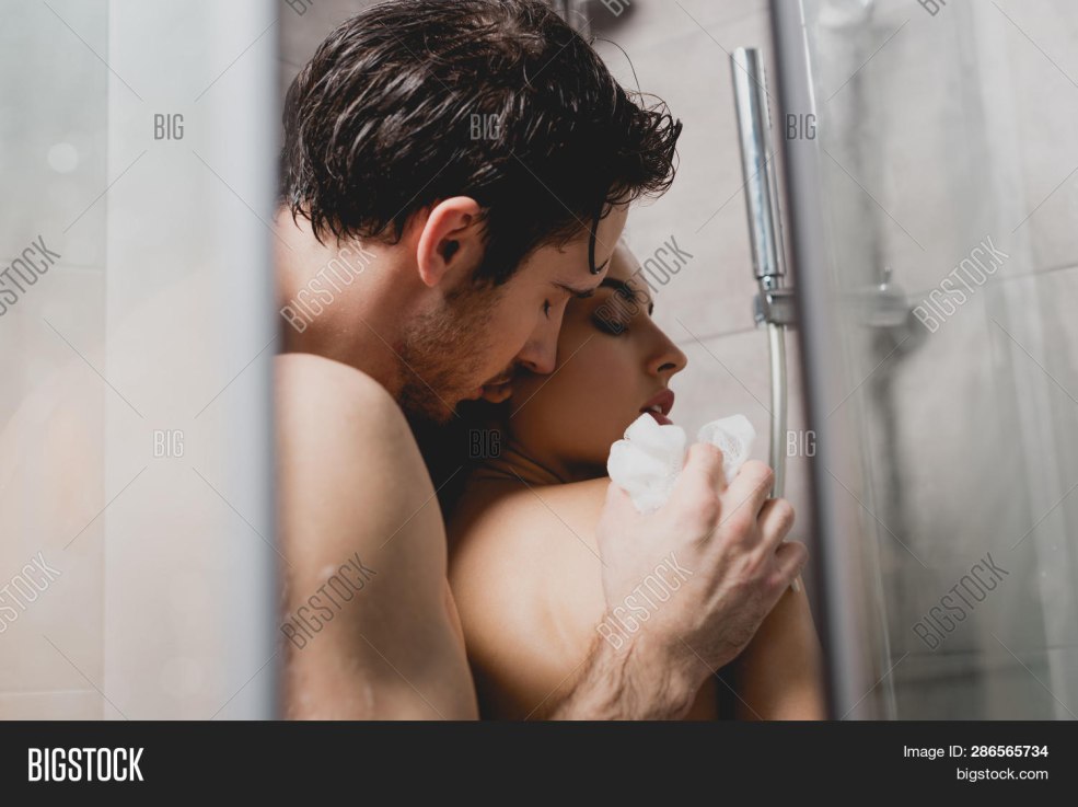 Hommes et femmes nus dans l'âme