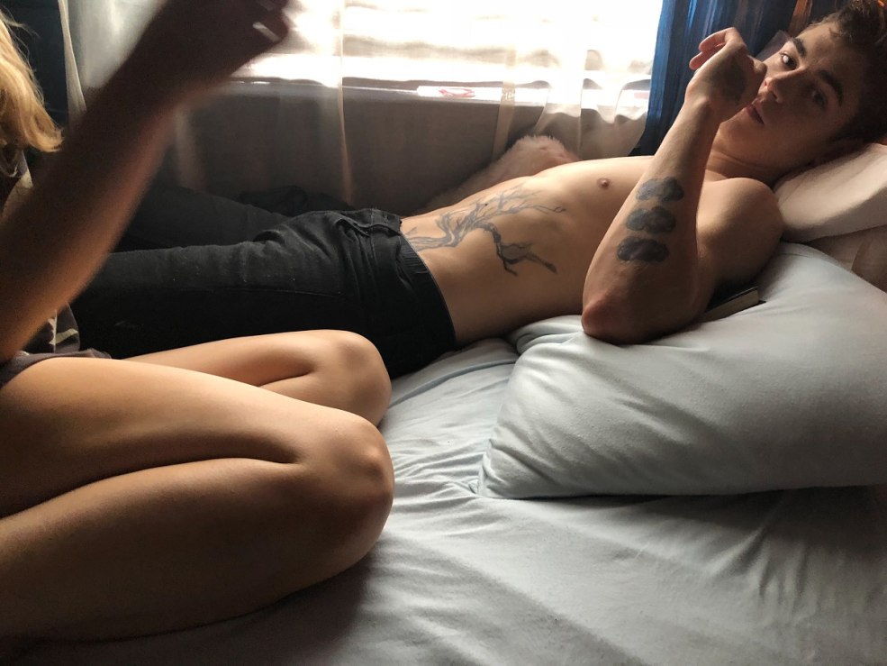 Cartoon Face de la fille et du garçon