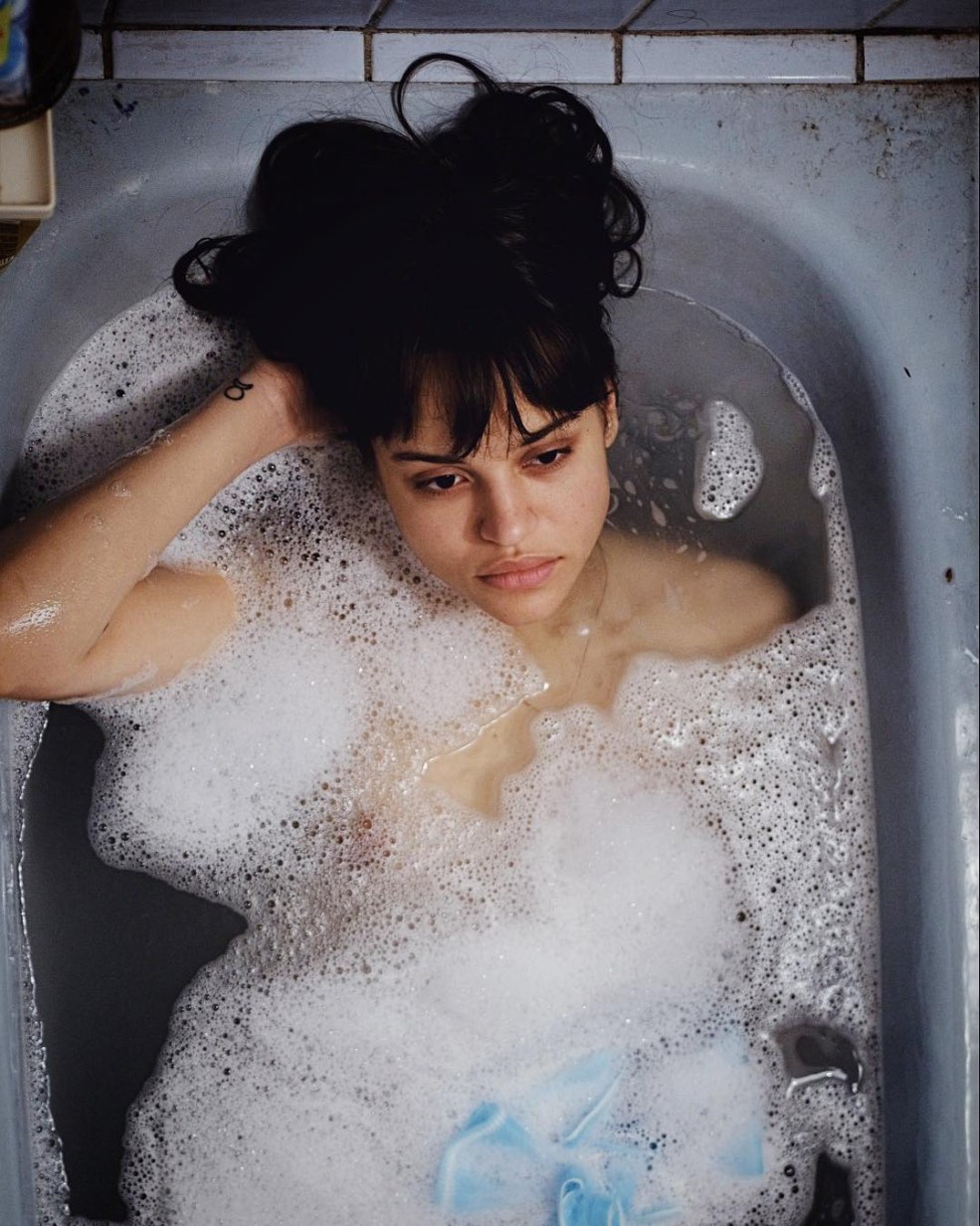 Suzanne nue Abdulova