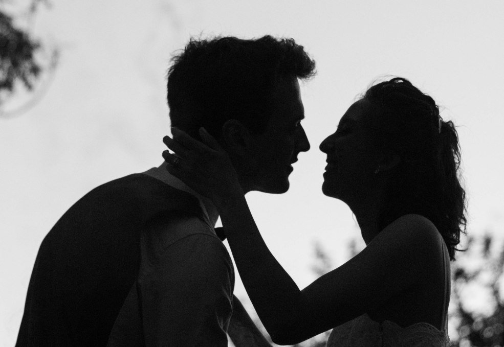 Les opposés sont attirés par des paires de photos