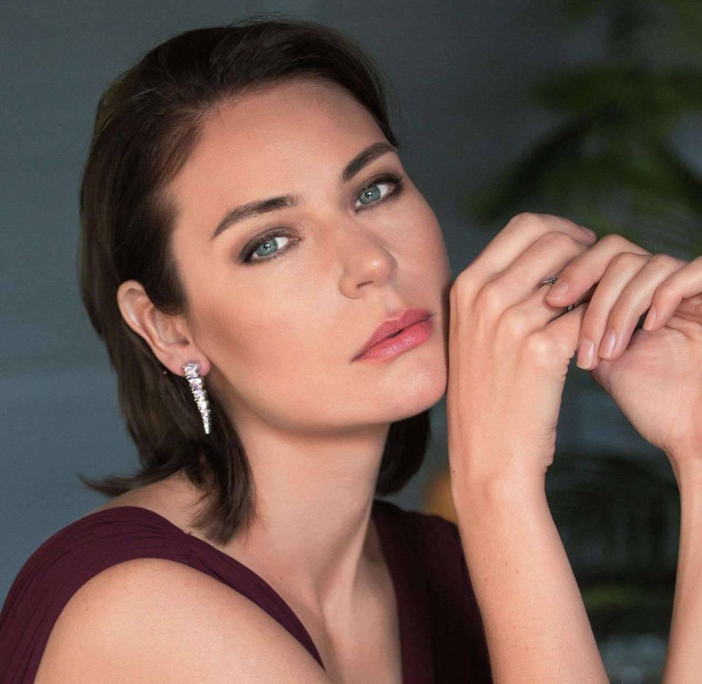 KSENIA DERYABINA KSENIA DERYABINA