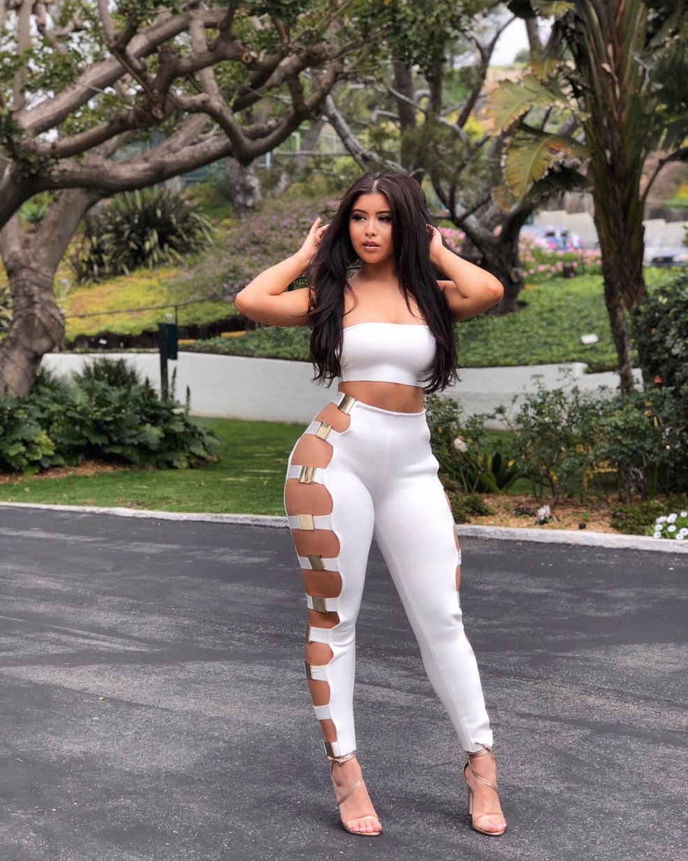 Homme et femme en mer