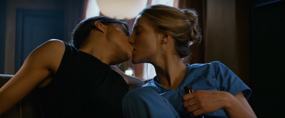 Caitlin Gerard et Michelle Rodriguez