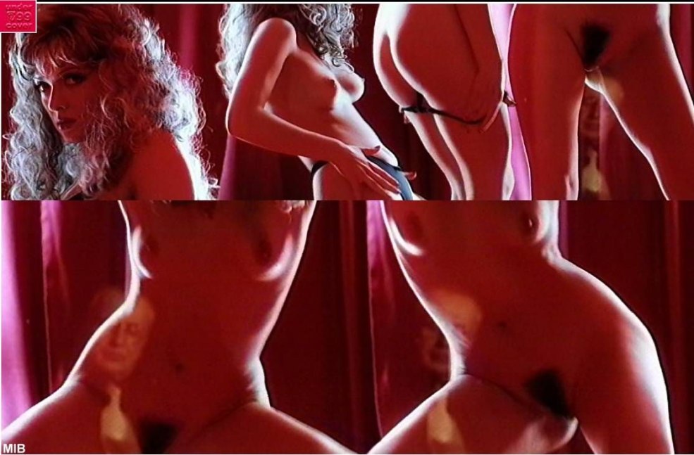 Actrice d'Olga Filimonova en maillot de bain