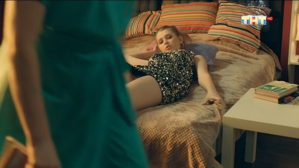 Faux anastasia nue nue