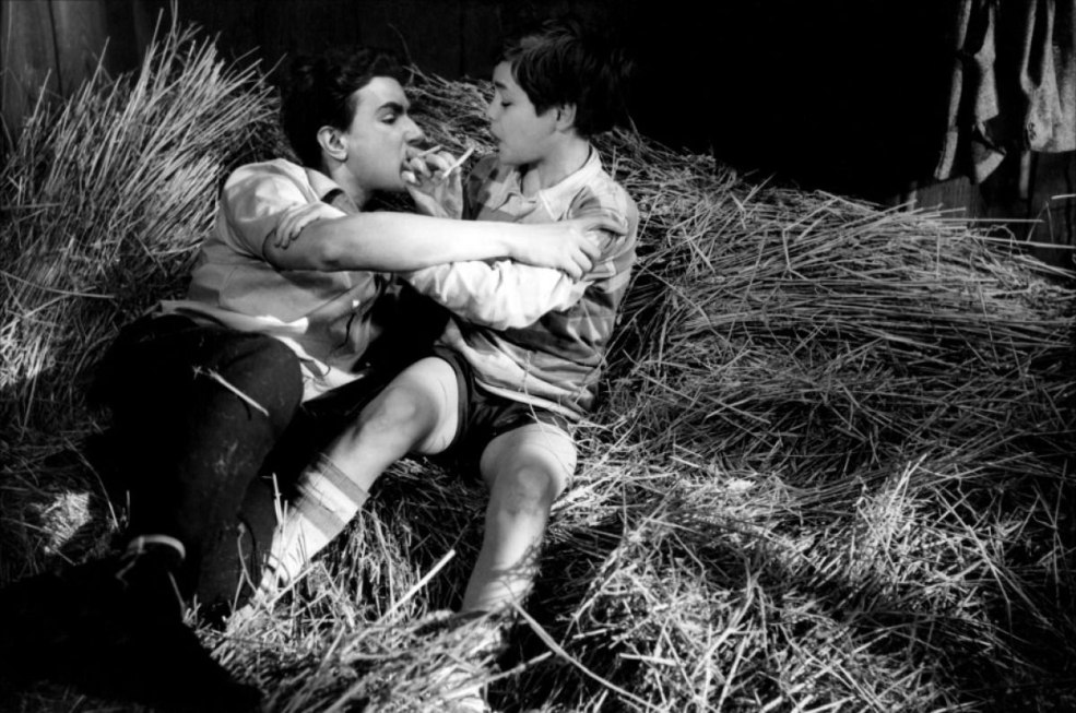 Film Woman Sore (La Femme Enfant, 1980