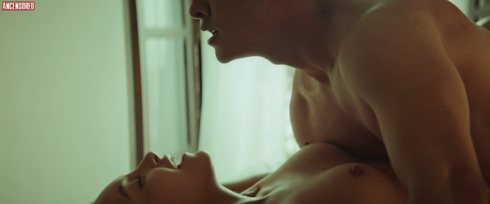 Cameron Diaz dans le porno. Avec un homme noir