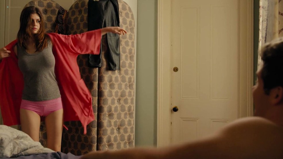 Julia Khlynina en sous-vêtements