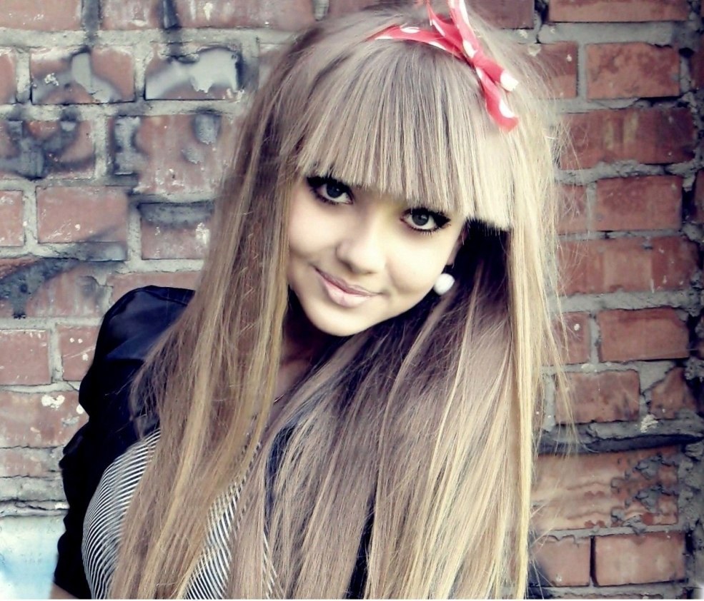 Marta manbur avec une frange