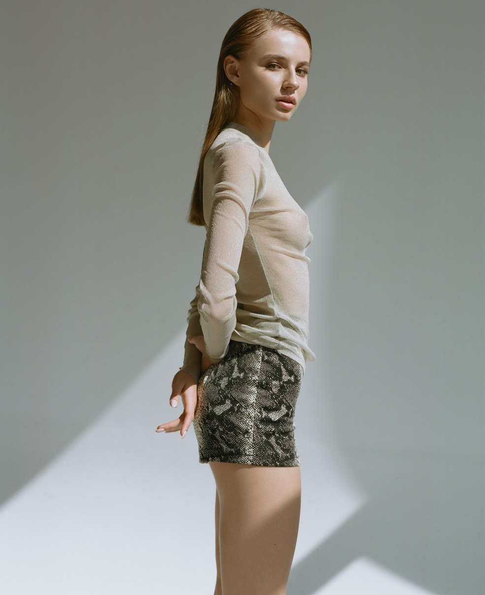 Elizaveta Vasilenko Plum 18