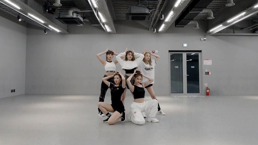 Itzy Dance Practice