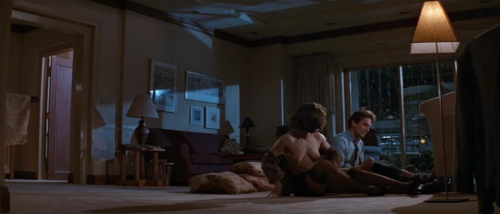 Genie Tripplehorn nue dans le film Water World