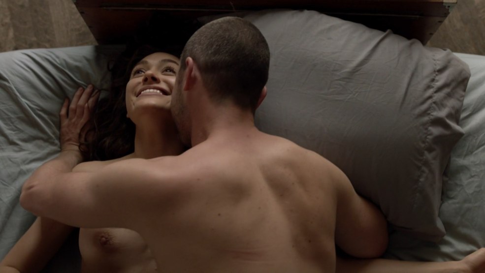 Stefani Fantozzi est nu