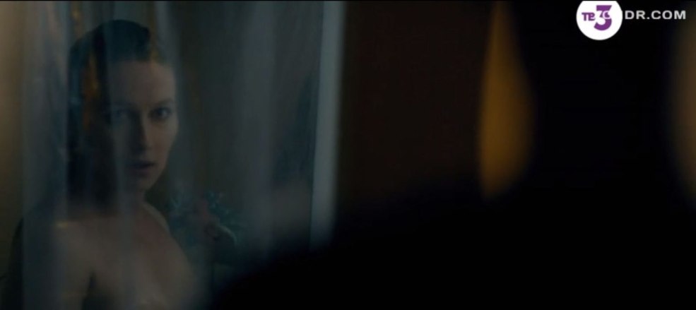 Kristina Kazinskaya dans les sous-vêtements inférieurs Chernobyl