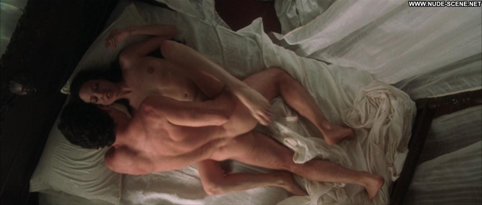 Christina Ricci seins dans les films