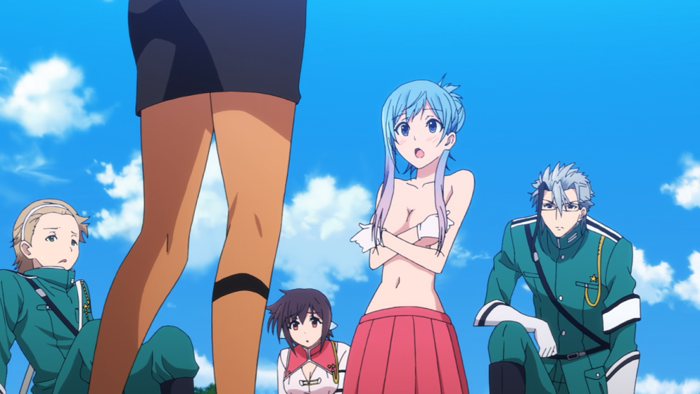 Femme nue nue sans culotte