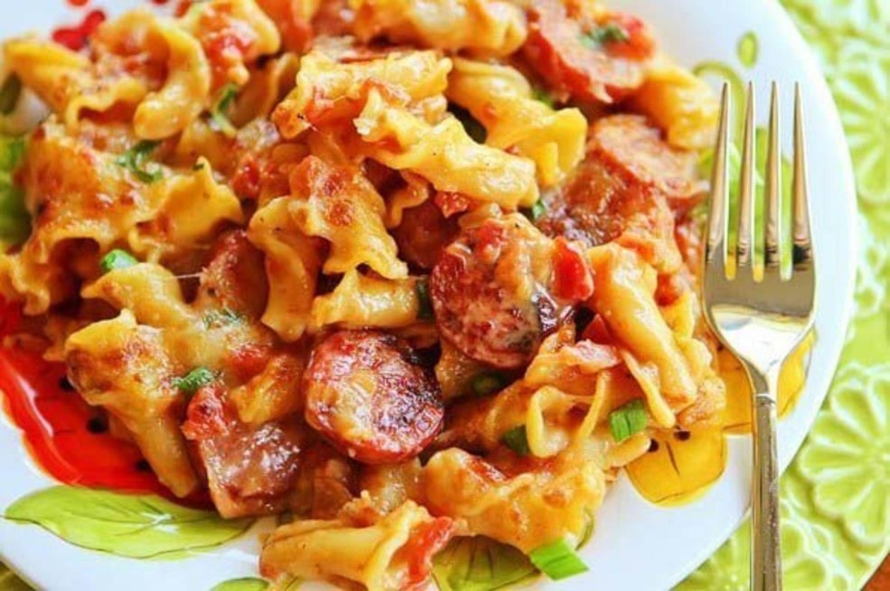 Pâte de salya à la sauce tomate