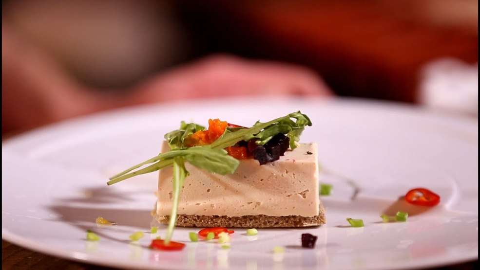 Snakes du chef du restaurant cuisinier