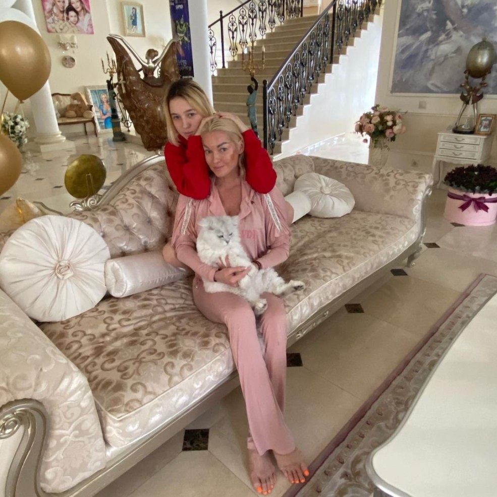 Fille de Volochkova Ariadne en maillot de bain