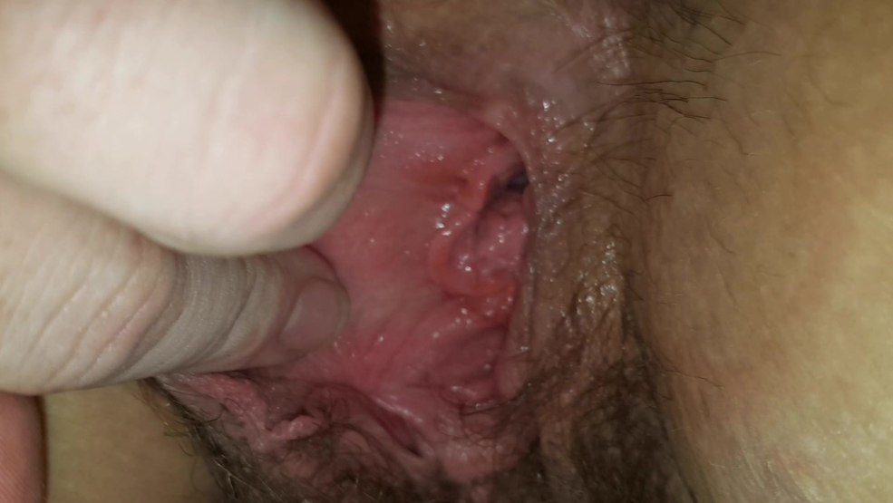 Caps féminins matures