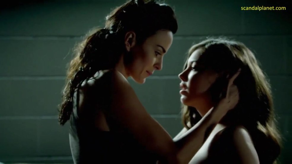 El Fanning Series Great Naked