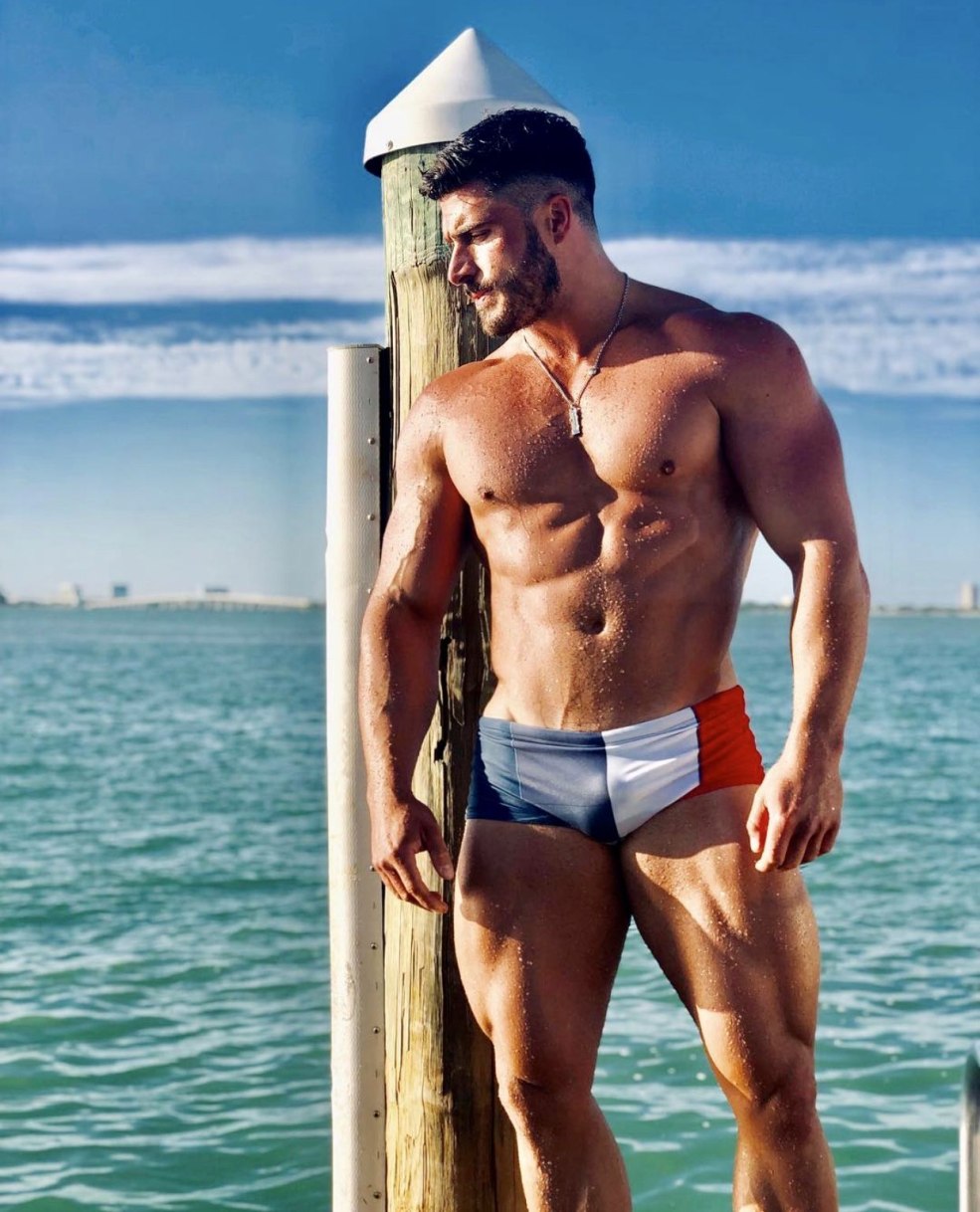 Modèle Arantes Lucas