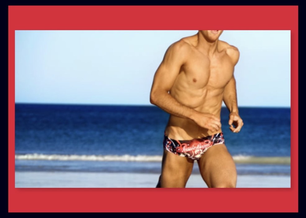 Les troncs de natation aussiebum sont des hommes