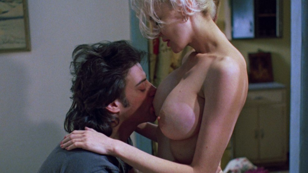 Anna Levine Thompson nue