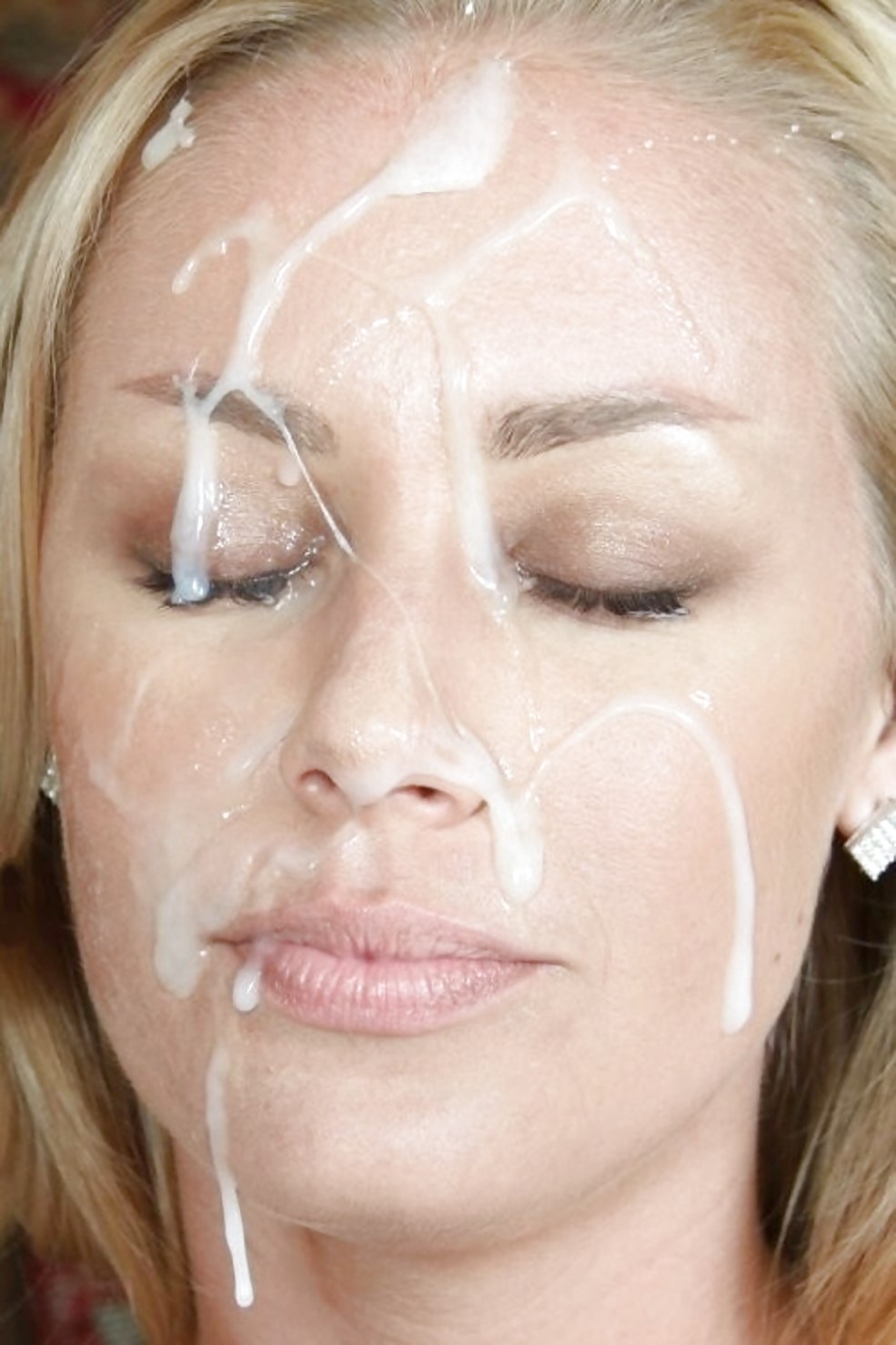 Les filles russes jouissent sur le visage